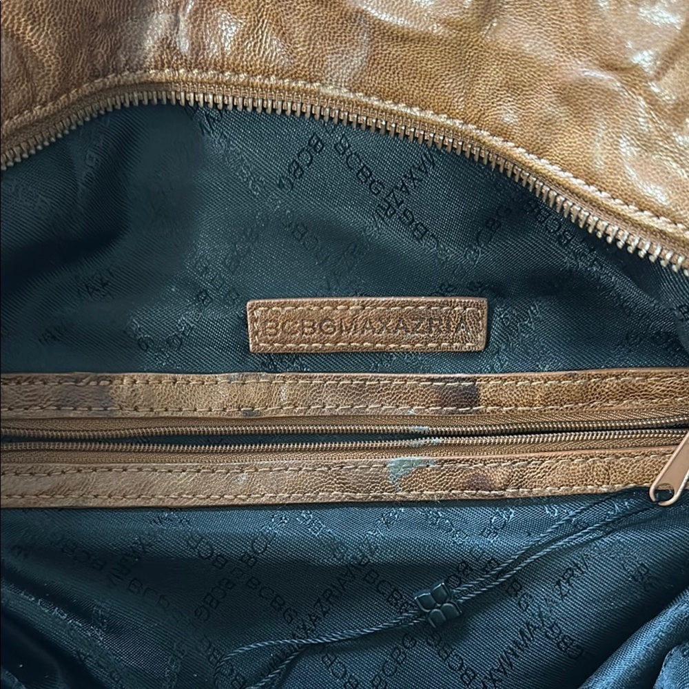 BCBC Elegant Women’s Brown Leather Bag - Picture 5 of 14